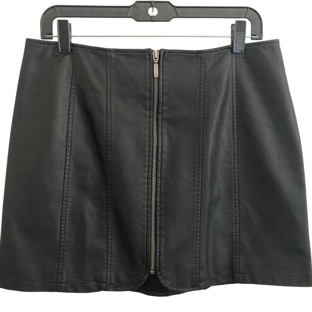 Free People Layla Mini SKirt Womens 10 Faux Vegan Leather Zip Front Black